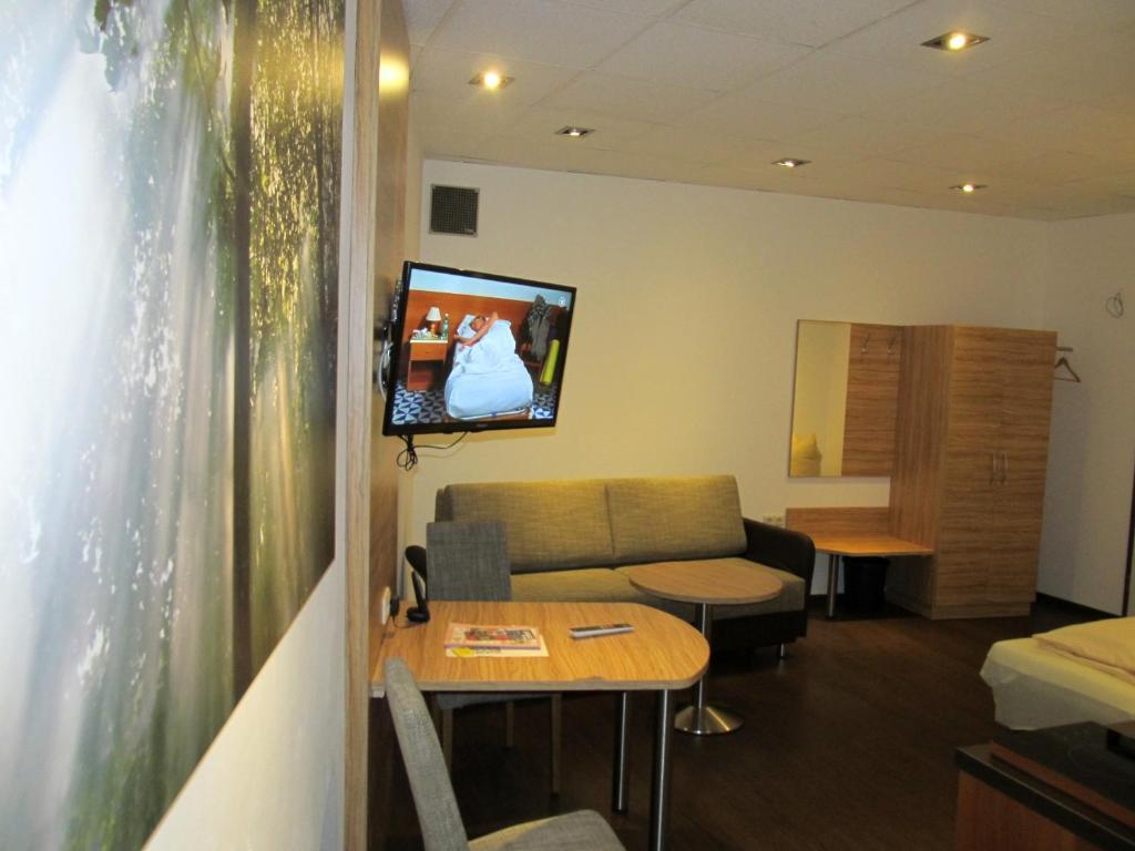 Gladenbach Zum Treppche Hotel Garni חדר תמונה